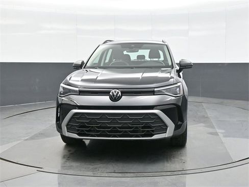 Certified 2025 Volkswagen Taos S image 2