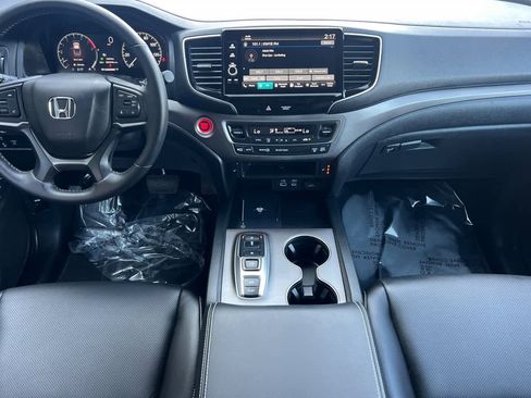 Used 2025 Honda Ridgeline RTL image 4