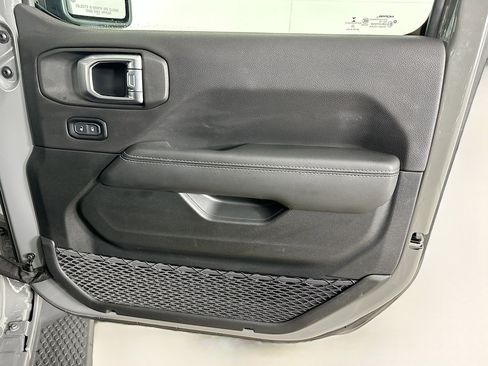 Used 2023 Jeep Wrangler Sahara w/ Cold Weather Group image 31