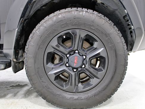 Used 2015 Toyota 4Runner SR5 AWD/4WD image 36