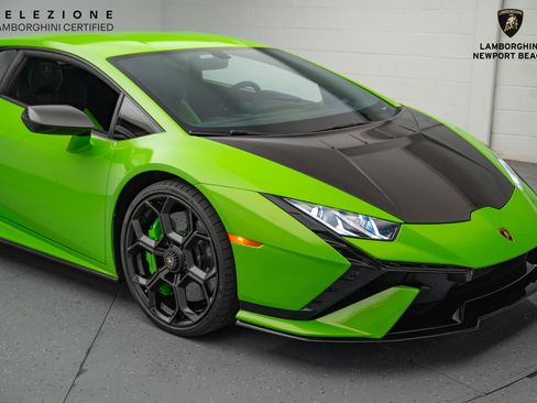 Used 2023 Lamborghini Huracan Tecnica image 2
