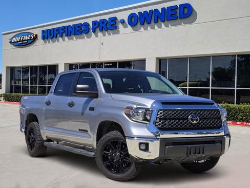 Used 2020 Toyota Tundra SR5 w/ SR5 Upgrade Package image 1