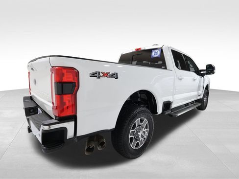Used 2024 Ford F350 Lariat image 4