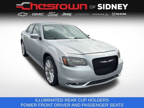 Used 2019 Chrysler 300 Touring L w/ Quick Order Package 22F RWD image 7