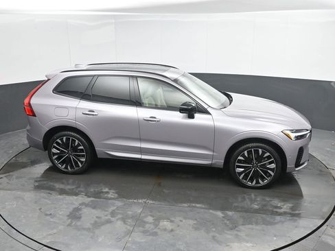 New 2026 Volvo XC60 T8 Ultra w/ Protection Package Premier image 31