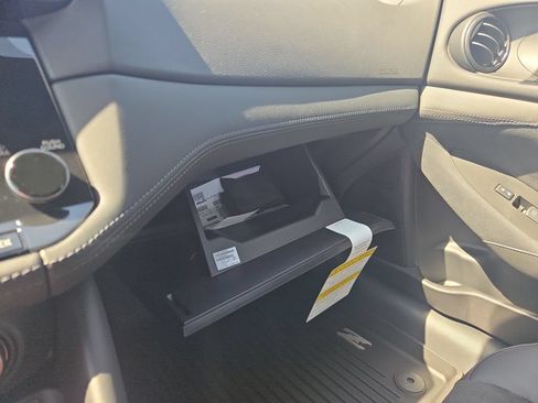 New 2026 Nissan Z NISMO w/ Floor Mat Package RWD image 28