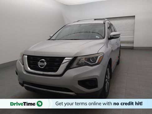Used 2019 Nissan Pathfinder S FWD image 1