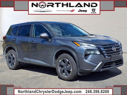 Used 2025 Nissan Rogue SV