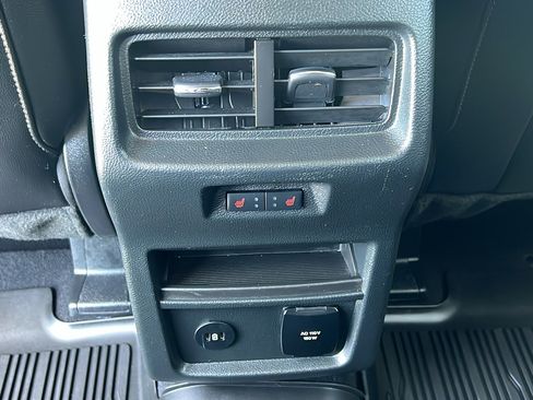 Used 2024 Ford Edge Titanium w/ Equipment Group 301A AWD/4WD image 14