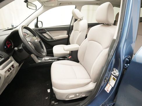 Used 2015 Subaru Forester 2.5i Premium w/ All-Weather Package AWD/4WD image 7