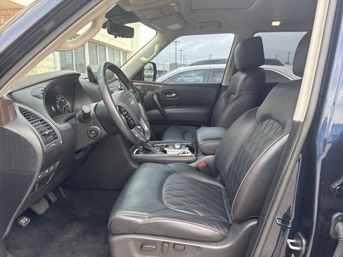 Used 2022 Nissan Armada Platinum w/ Captain's Chairs Package image 9