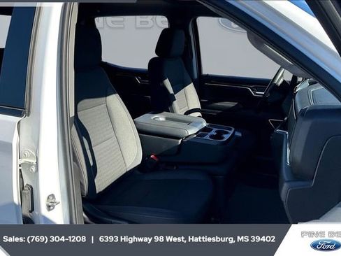 Used 2024 Chevrolet Silverado 1500 LT w/ Protection Package image 6