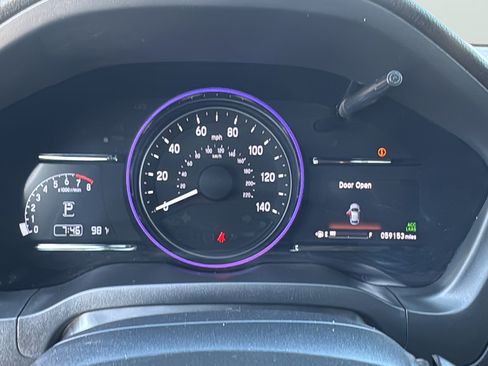 Used 2020 Honda HR-V EX image 29