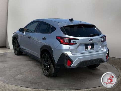 Used 2024 Subaru Crosstrek 2.0i AWD/4WD image 5