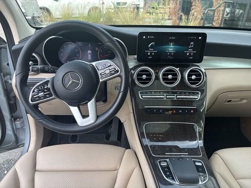 Used 2022 Mercedes-Benz GLC 300 w/ Premium Package Lite image 48