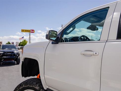 Used 2015 GMC Sierra 2500 SLT w/ Duramax Plus Package AWD/4WD image 16
