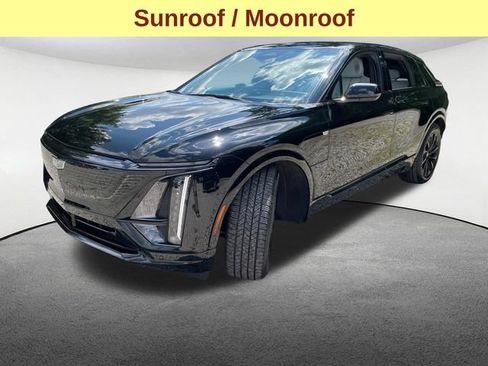 Used 2024 Cadillac Lyriq Sport RWD image 5