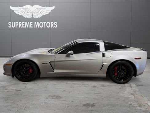 Used 2006 Chevrolet Corvette Z06 w/ Preferred Equipment Group RWD image 2