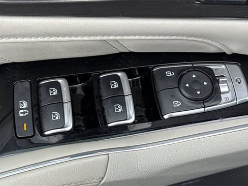 Certified 2023 Kia Sorento SX Prestige w/ Panoramic Sunroof Package image 14