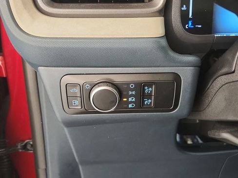 Used 2025 Ford Maverick Lariat image 24