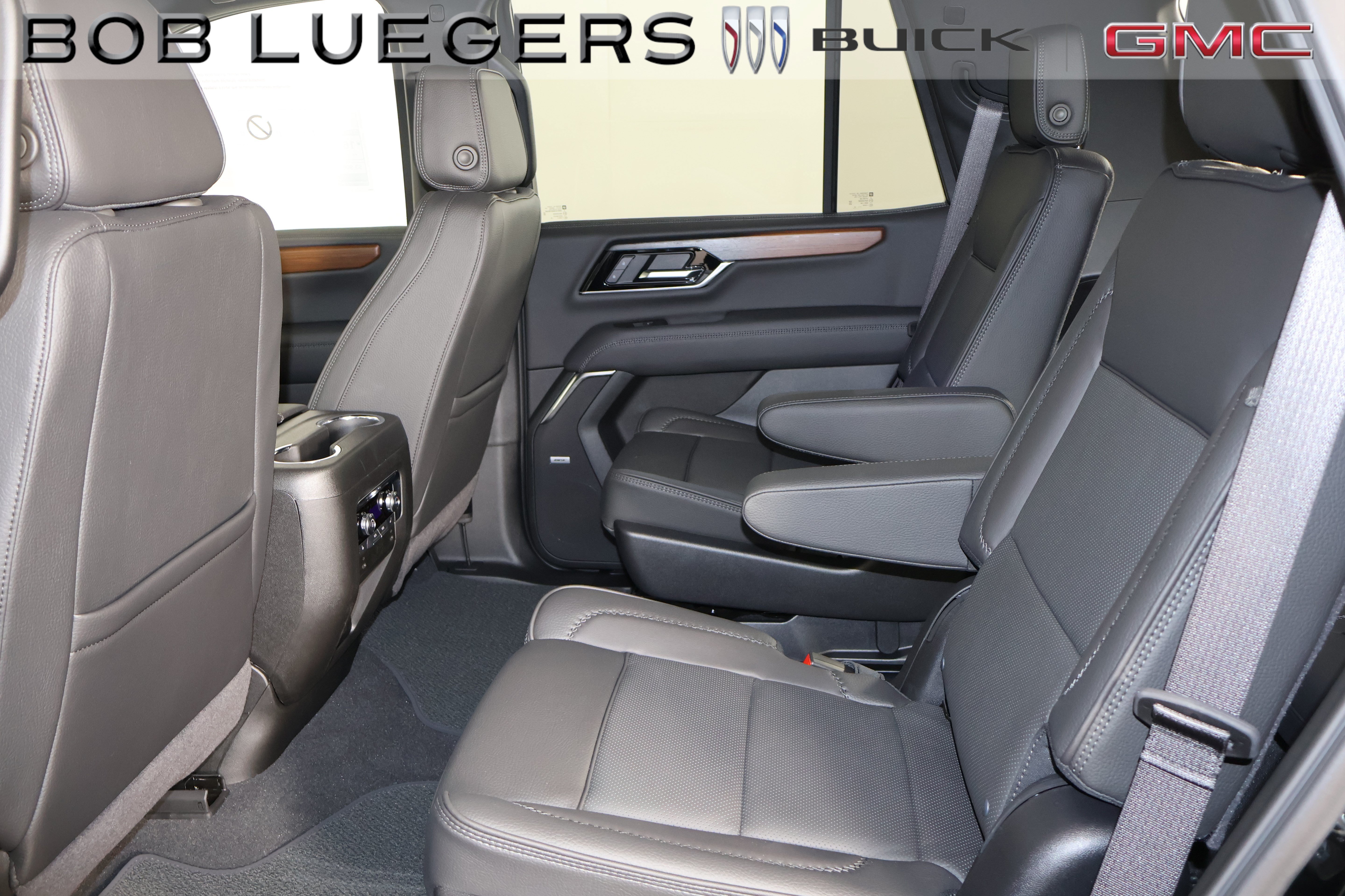 New 2026 GMC Yukon Denali AWD/4WD image 11