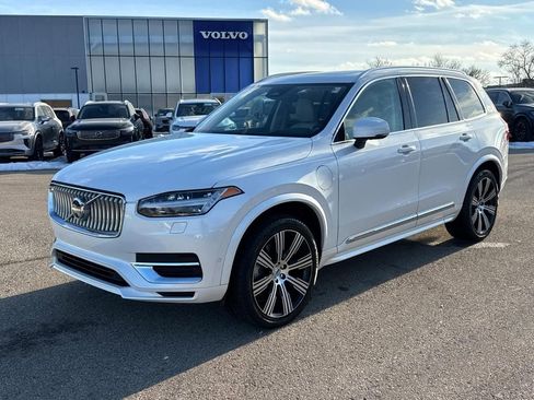 Certified 2024 Volvo XC90 T8 Ultimate w/ Protection Package Premier image 1