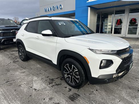 Certified 2023 Chevrolet TrailBlazer ACTIV image 2