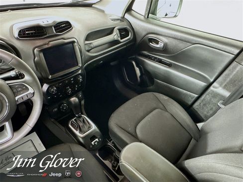 Used 2023 Jeep Renegade Latitude image 19