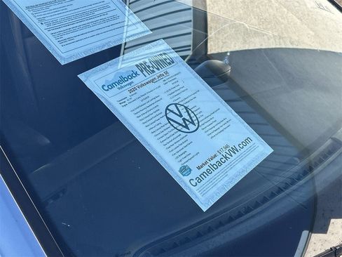 Used 2020 Volkswagen Jetta SE w/ SE Cold Weather Package image 6