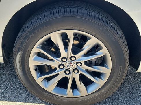 Used 2023 Buick Enclave Avenir w/ Avenir Technology Package image 11