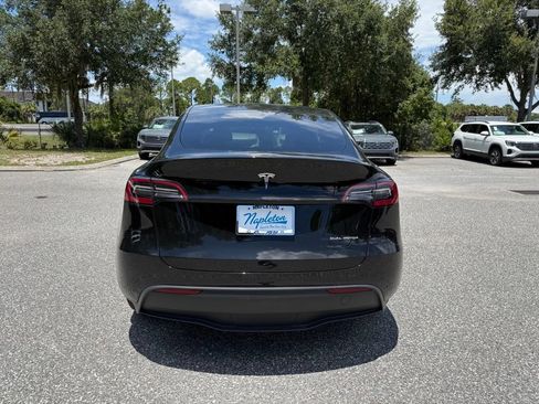 Used 2024 Tesla Model Y Long Range AWD/4WD image 13