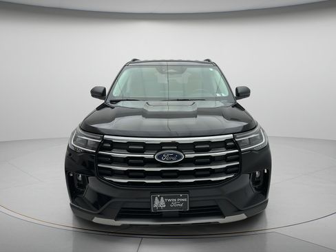 Used 2025 Ford Explorer Active w/ Active Comfort Package AWD/4WD image 2
