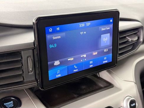 Used 2022 Ford Explorer XLT image 14