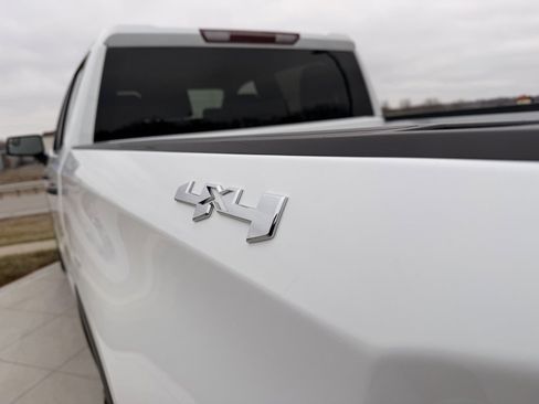 Used 2024 GMC Sierra 1500 Pro w/ Graphite Edition image 26