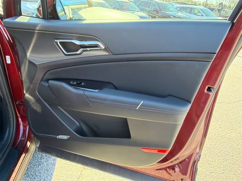 Used 2025 Kia Sportage SX Prestige image 14