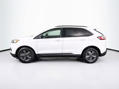 Used 2023 Ford Edge SEL w/ Sport Appearance Package AWD/4WD image 4