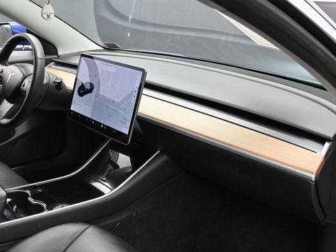 Used 2019 Tesla Model 3 Long Range image 37