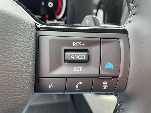 New 2026 Nissan Pathfinder SL FWD image 14