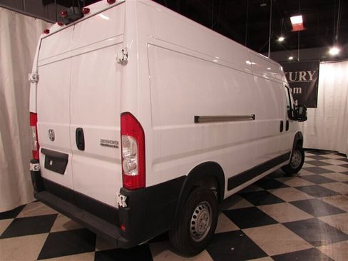 Used 2024 RAM ProMaster 2500 w/ Convenience Group image 46