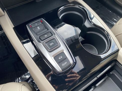 Used 2017 Honda Pilot Touring image 25