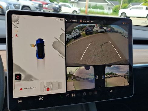Used 2023 Tesla Model Y AWD image 22