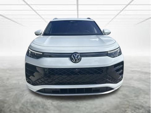 New 2026 Volkswagen Tiguan SEL R-Line AWD/4WD image 8