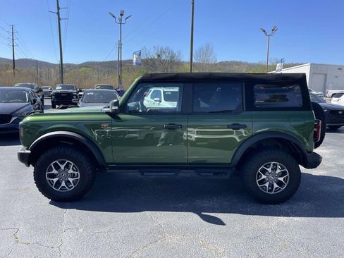 Used 2023 Ford Bronco Badlands image 2