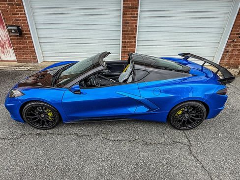 Used 2024 Chevrolet Corvette Stingray Coupe w/ 1LT RWD image 24
