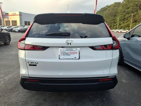 Used 2025 Honda CR-V EX image 2