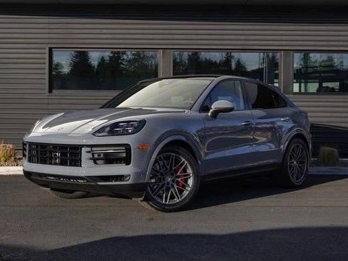 New 2026 Porsche Cayenne S AWD/4WD image 1
