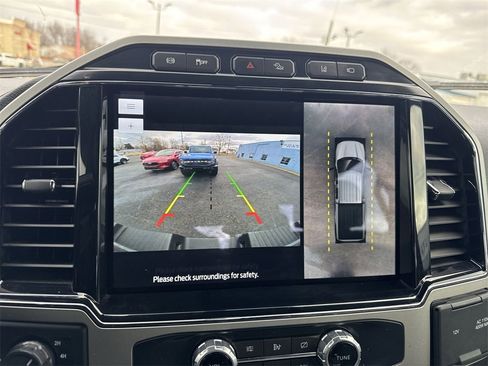 Used 2022 Ford F250 Lariat w/ Tremor Off-Road Package image 17