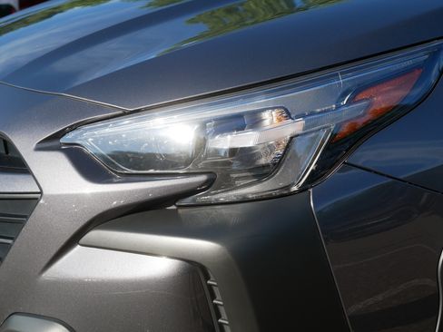 Used 2024 Subaru Outback Premium AWD/4WD image 16