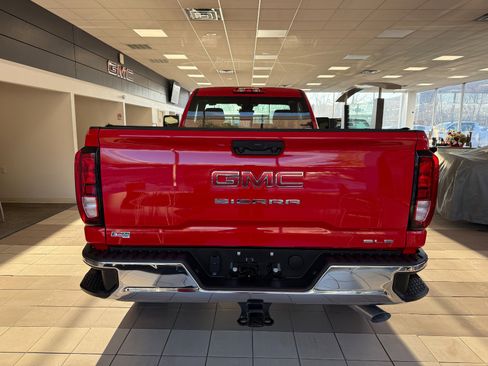 Used 2025 GMC Sierra 3500 SLE image 4