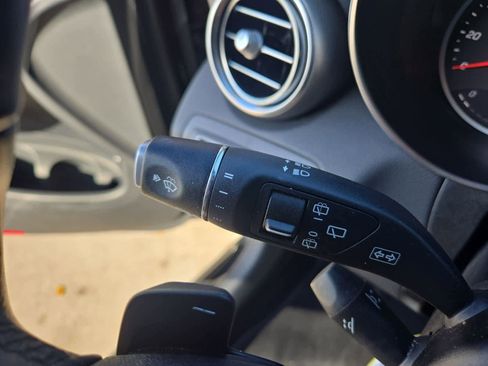 Used 2022 Mercedes-Benz GLC 300 GLC 300 image 24